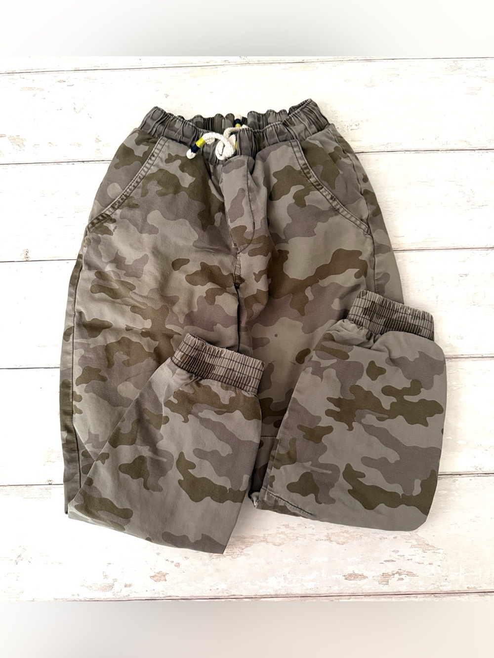 Cat & Jack Boys Size 7 Camo Pants Joggers Elastic Waist Kids Worn Knees